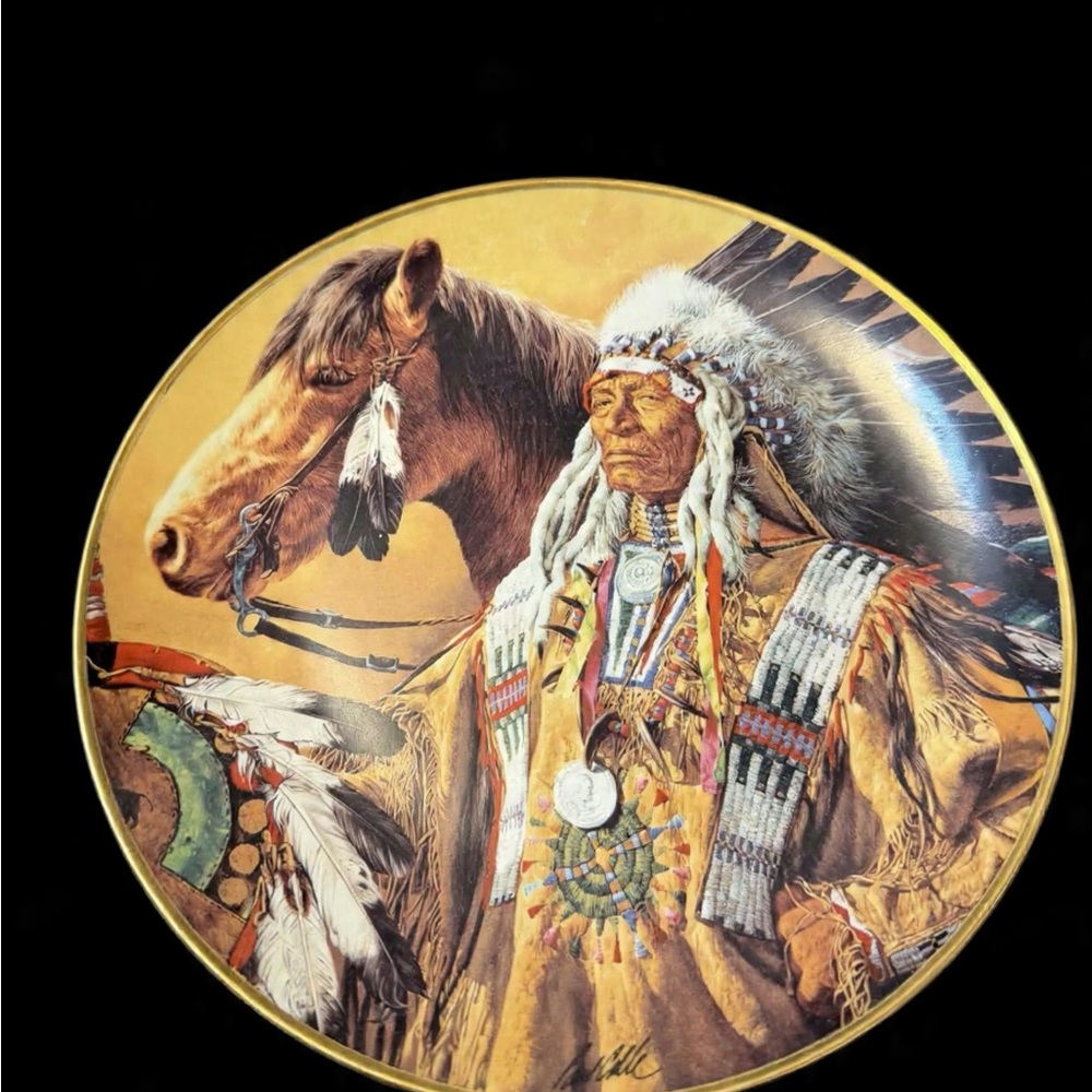 Decorative Round Plate Featuring Native American Chief and Horse in Warm Tones